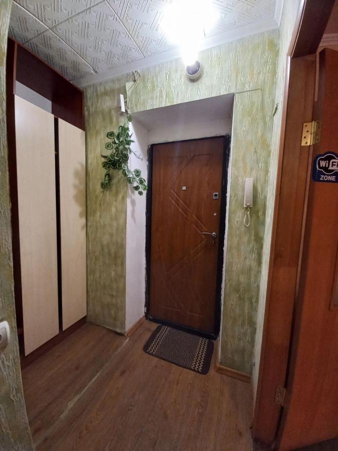 1 Комнатная Квартира Остановка Торговый Центр Cherkasy Exterior foto