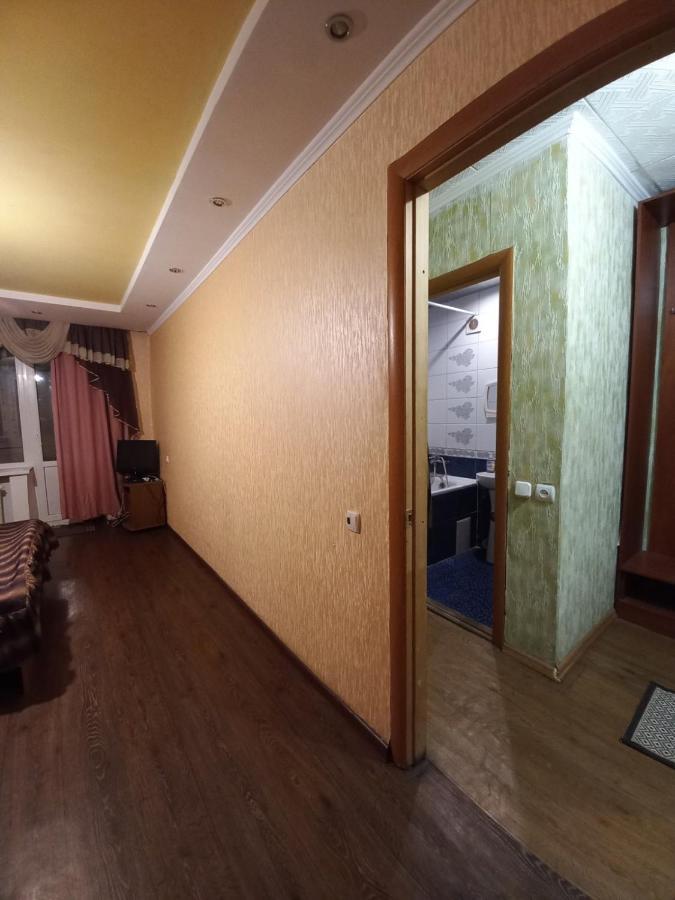 1 Комнатная Квартира Остановка Торговый Центр Cherkasy Exterior foto