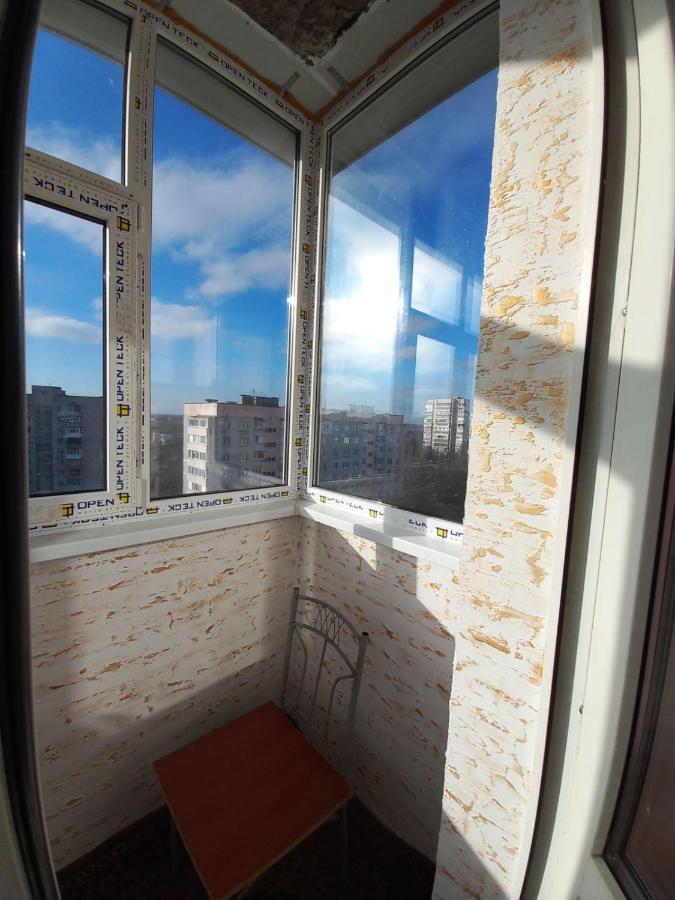 1 Комнатная Квартира Остановка Торговый Центр Cherkasy Exterior foto