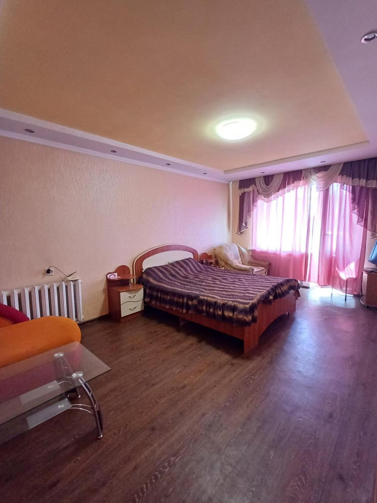1 Комнатная Квартира Остановка Торговый Центр Cherkasy Exterior foto